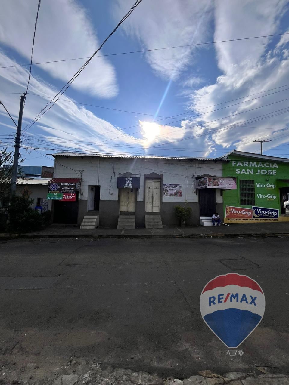 HOUSE FOR RENT IN AHUACHAPAN IDEAL FOR BUSINESS